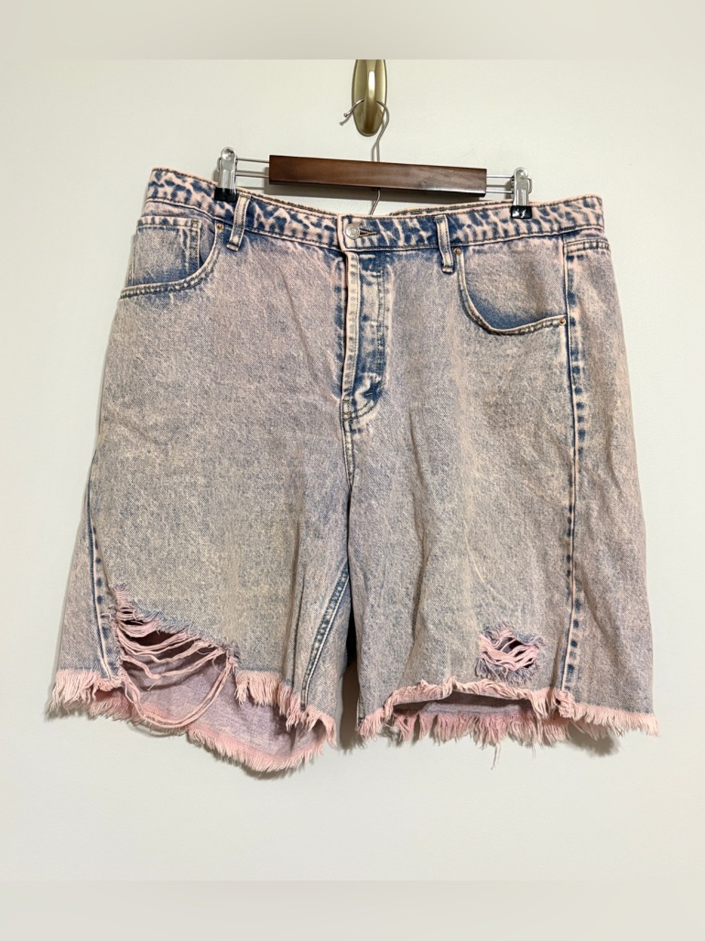 Wild Fable High Rise Distressed Purple Pink Acid Wash Denim Shorts Size 16